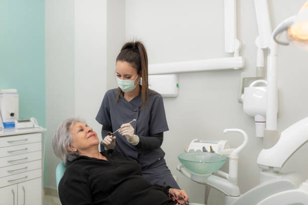 Best Emergency Dental Care for Broken or Chipped Teeth in Wayland, IA
